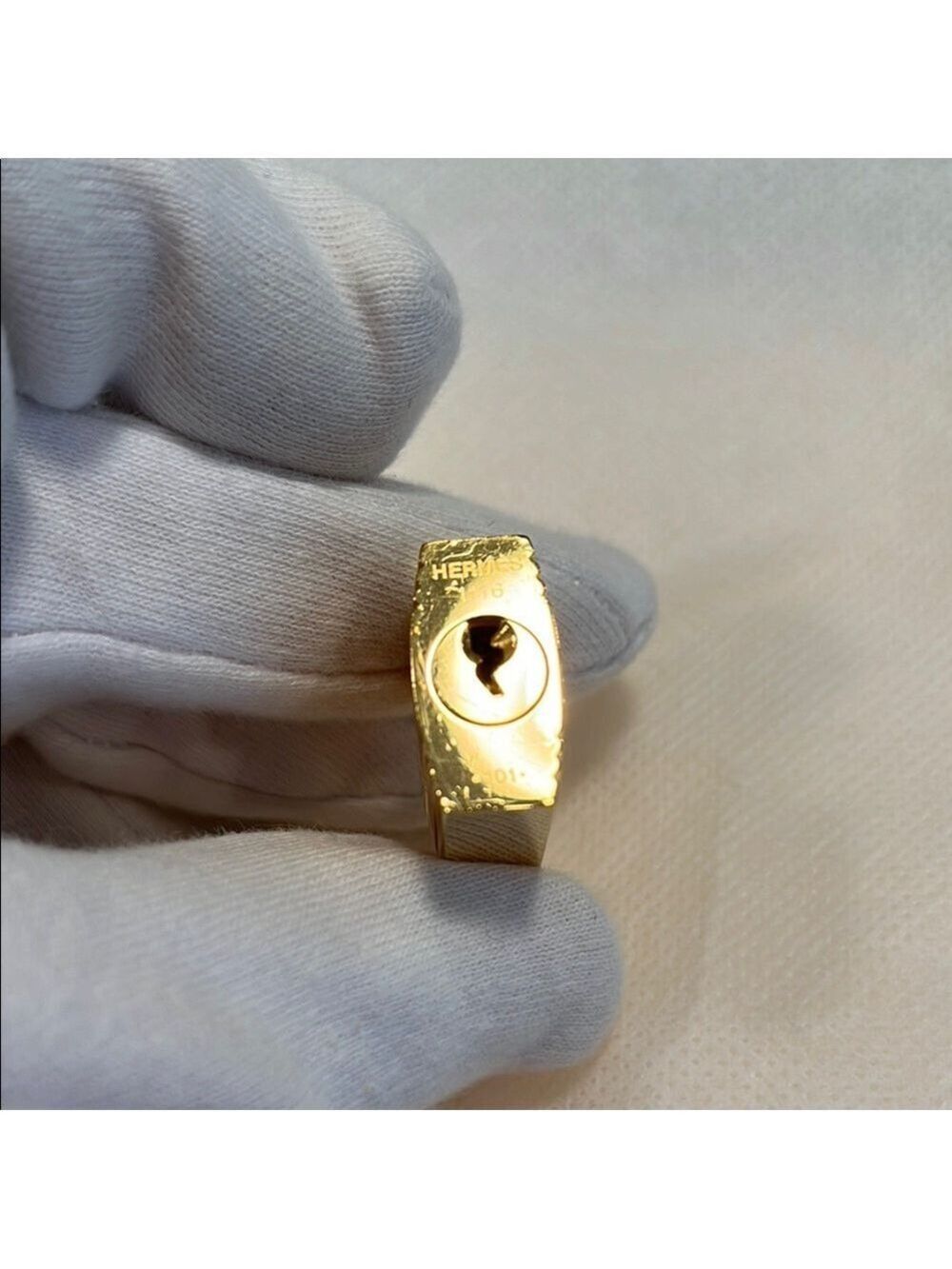 Hermes Gold Cadena Lock #101 - Picture 5 of 7